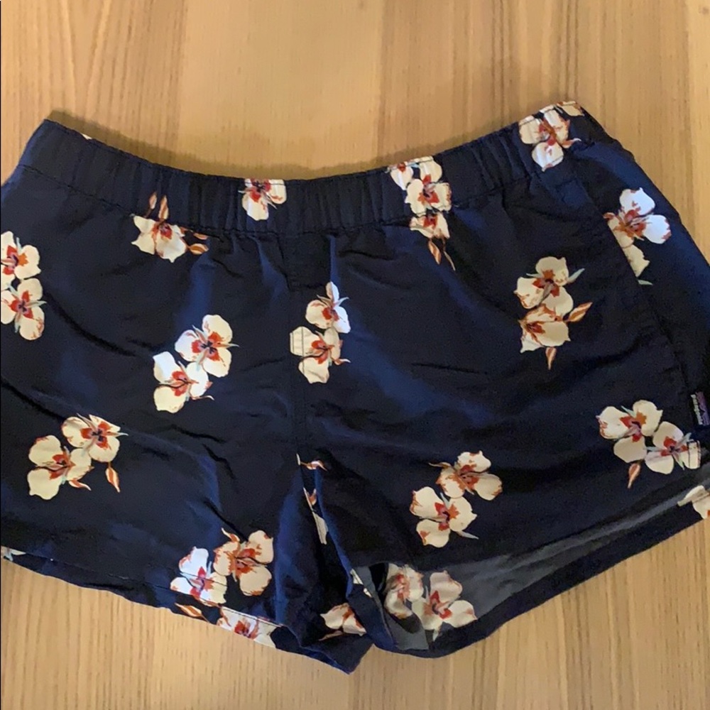 Patagonia baggie shorts